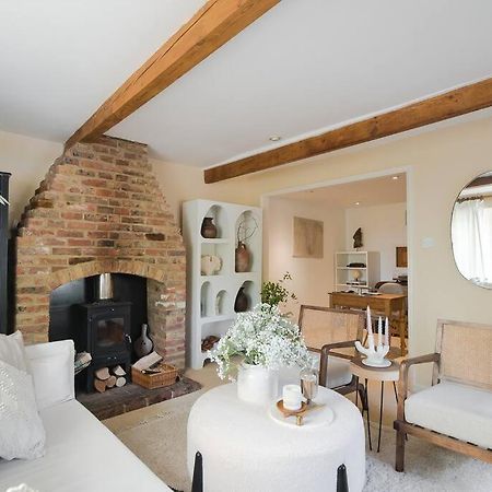 Adorable 2 Bedroom Guest House Hawkhurst Exterior photo
